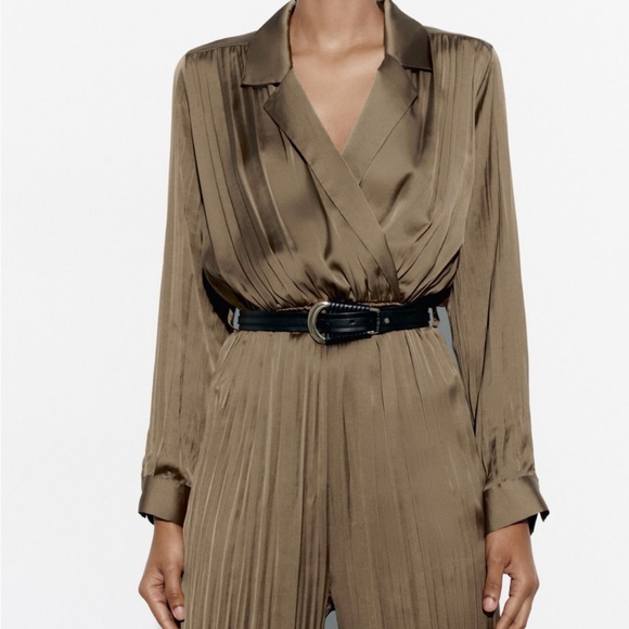 slim fit dress slacks Zara Green Sleeveless V-Neck Belted Tie Waist Pull On Jumpsuit Romper – Brie main image 1